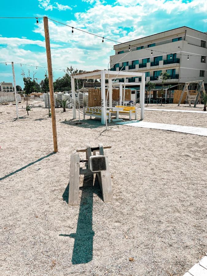 Hotel Victory Mamaia Exterior photo