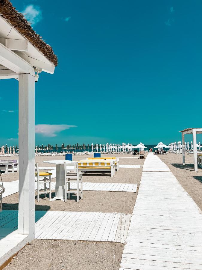 Hotel Victory Mamaia Exterior photo