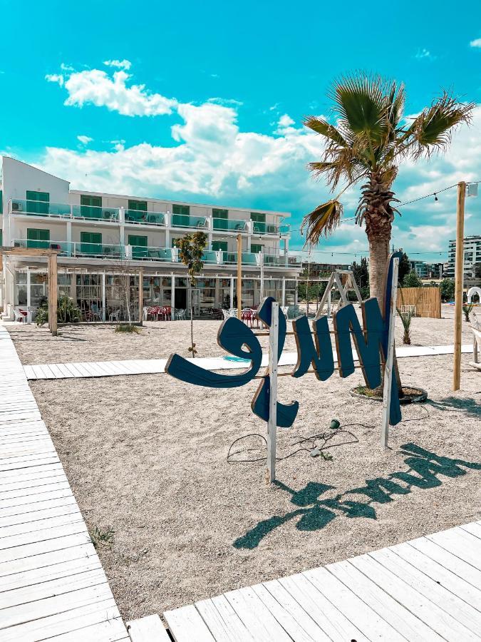 Hotel Victory Mamaia Exterior photo